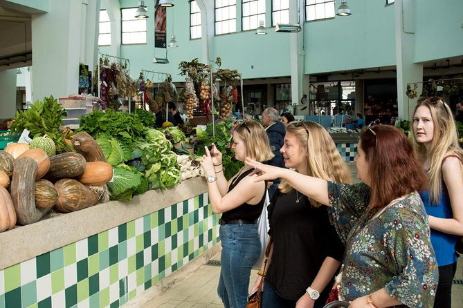 Market Tour, Cooking Class and Lunch at Mercado De Arroios