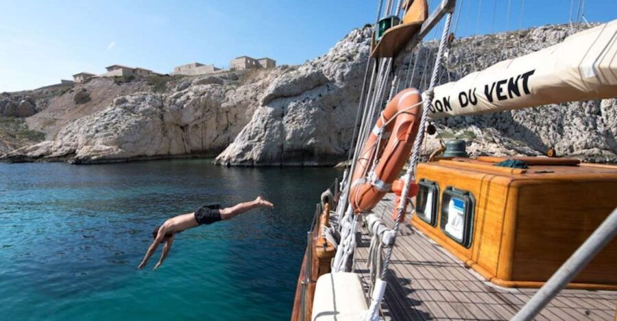 Marseille: Calanques Sailing Day Trip With Lunch and Wine - Good To Know