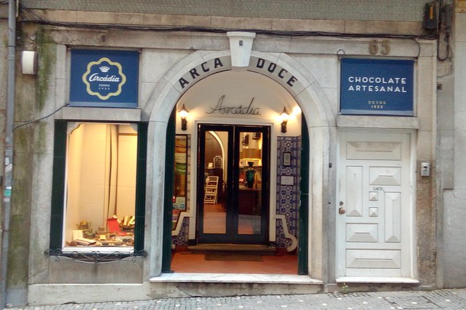 Meet Porto Highlights With Traditional Lunch - Explore Portos Historic District