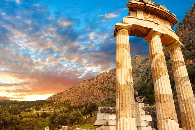 Mercedes Private Full Day Tour to Meteora-Thermopylae- Delphi - Good To Know