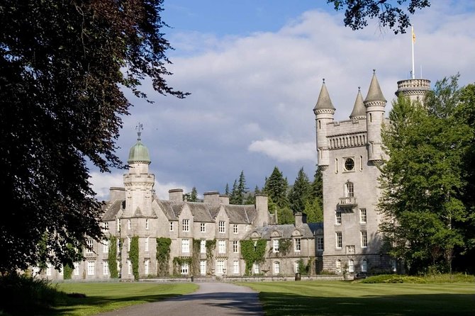 Mercedes V Class Tour to Balmoral Castle
