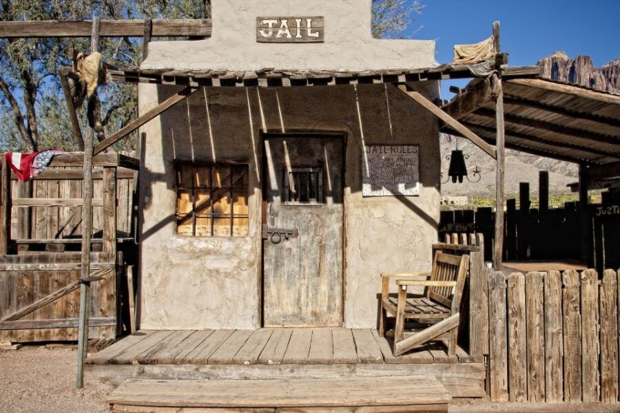 Metro Phoenix: Apache Trail Tour With Canyon Lake Cruise - Good To Know