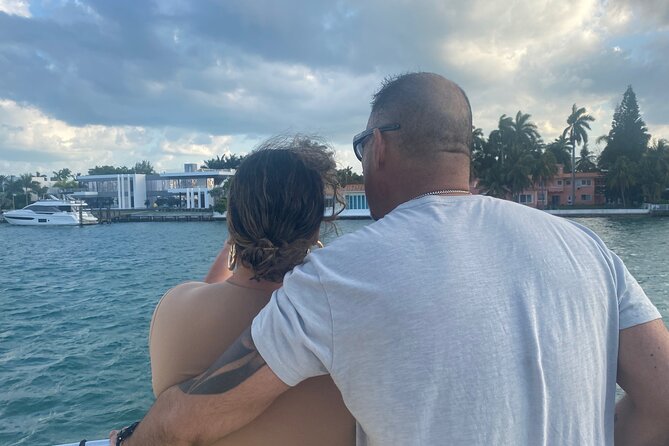 Miami 90 Min Boat Tour Biscayne Bay and Celebrity Homes Island - Good To Know