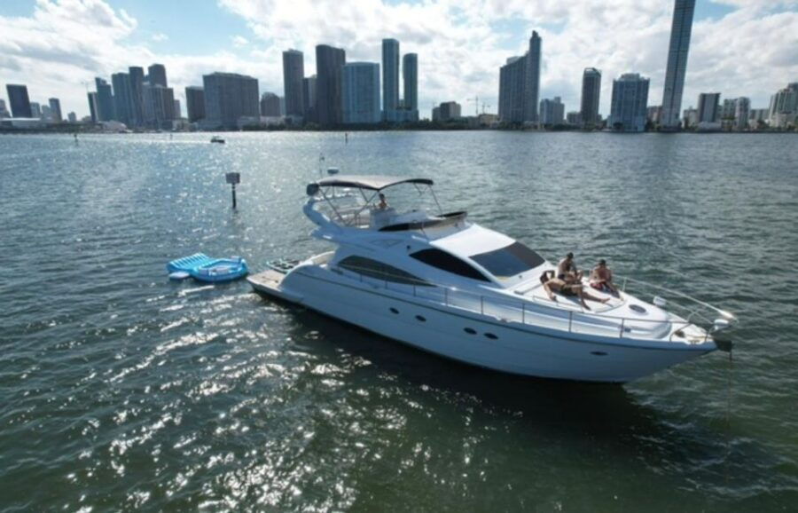 Miami Yacht Rental With Jetski, Paddleboards, Inflatables - Good To Know
