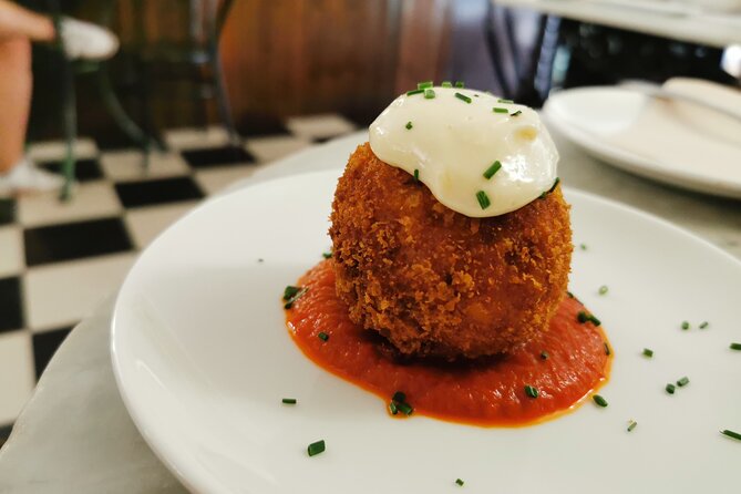 Midday Tapas & Wine at Hidden Bodegas - Overview of Hidden Bodegas