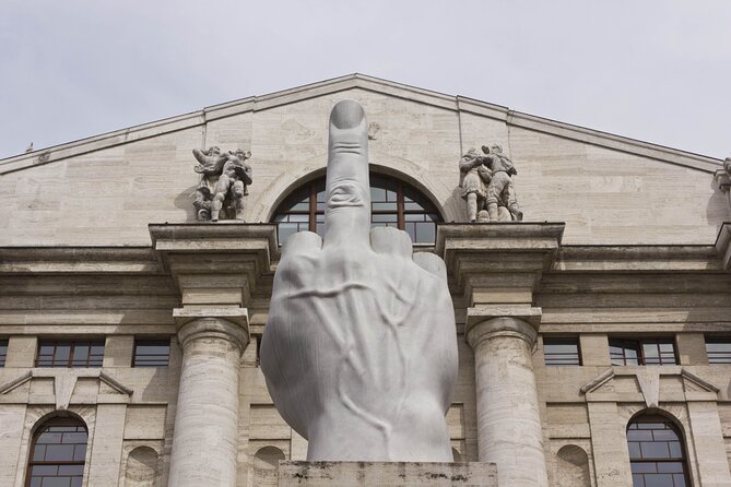 Milan: Highlights and Secret Treasures Walking Tour