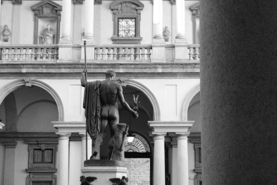 Milan: Pinacoteca Art Gallery and Brera District Guided Tour - Good To Know