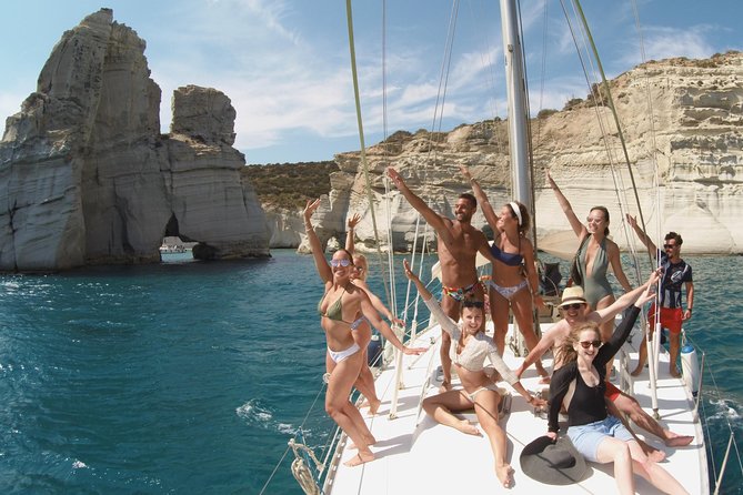 Milos Small-Group Full-Day Cruise With Snorkelling and Lunch