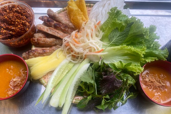 Minhs Street Food Adventure - Must-Try Dishes in Minhs Food Tour