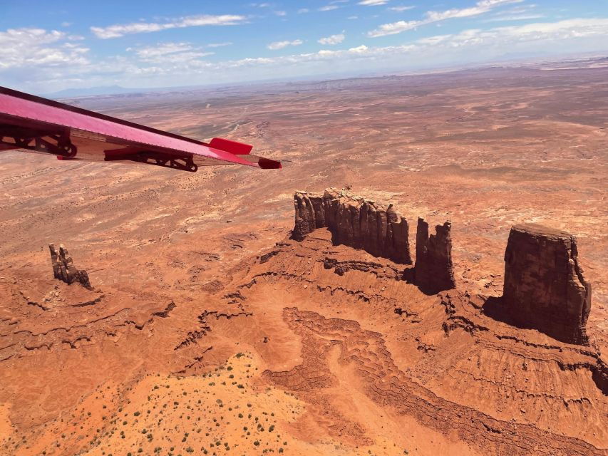 Moab: Monument Valley & Canyonlands Airplane Combo Tour