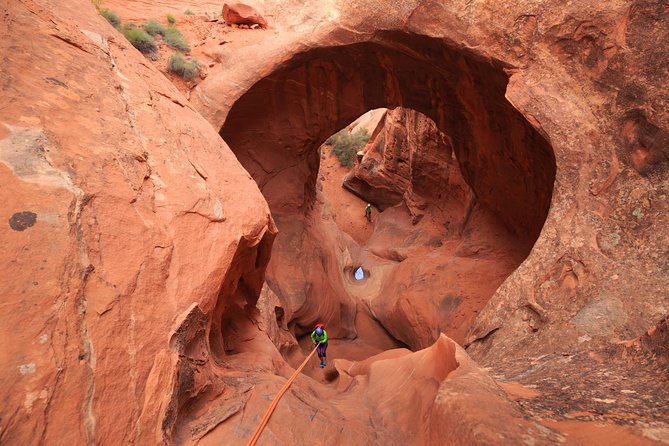 Moab Robbers Roost Canyoneering Adventure