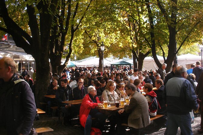Monks to Oktoberfest. the History of Munich and Its Beer