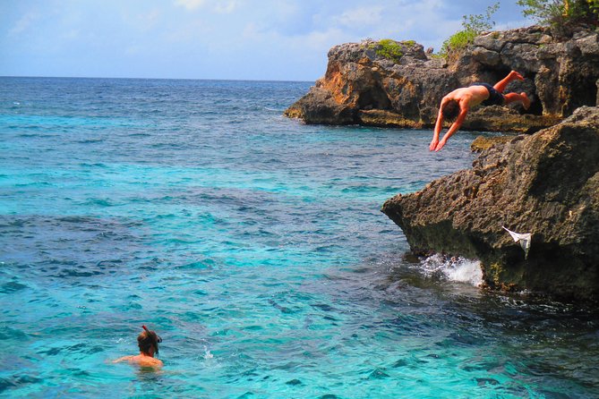 Montego Bay Airport Transfer to Negril - Pricing and Booking Options