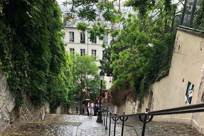 Montmartre Private Tour - Montmartres Rich Artistic History