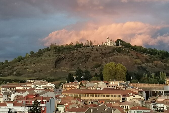 Montsacopa: an Audio Tour in the Volcano in the Centre of the City - Good To Know