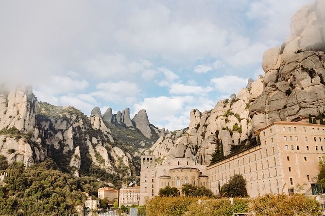 Montserrat and Cava Winery Full-Day Trip From Barcelona - Accessibility Information