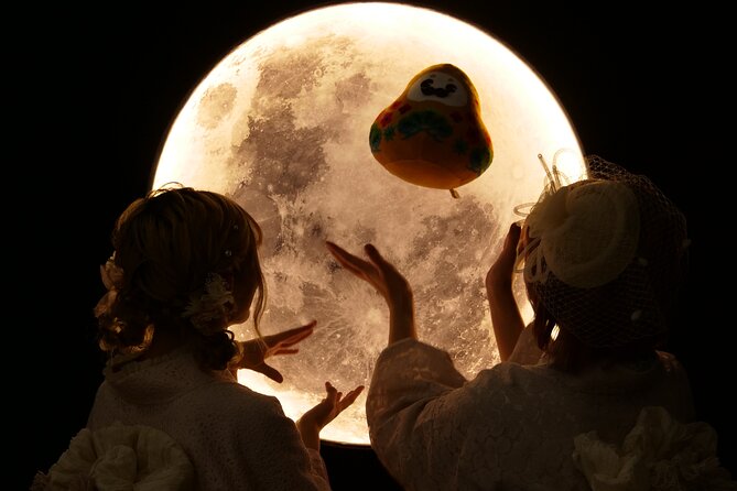 Moon Plan Selfie Photoshoot Experience in Kanazawa
