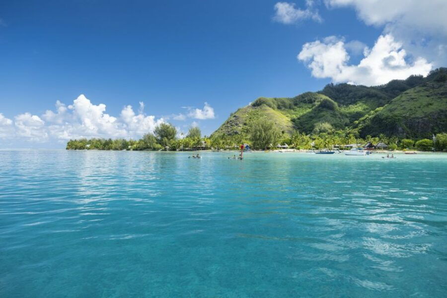 Moorea Highligts: Blue Laggon Shore Attractions and Lookouts