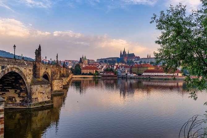 Munich to Prague - Private Transfer With 2 Hours of Sightseeing