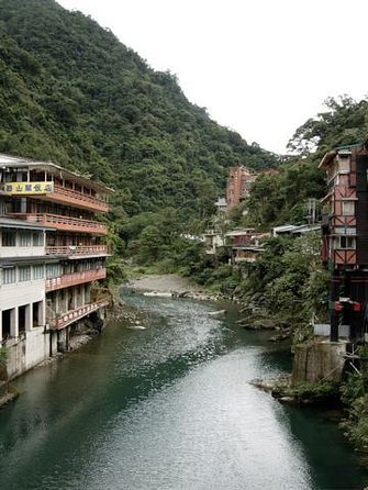 N109 Wulai Old Street Wulai Hot Spring Wulai Waterfall Bitan Scenic Area Day Tour (10h) - Good To Know