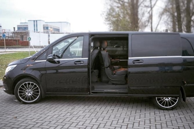Namur – Disneyland Paris Shuttle Transfer (1 to 8 PLACES)