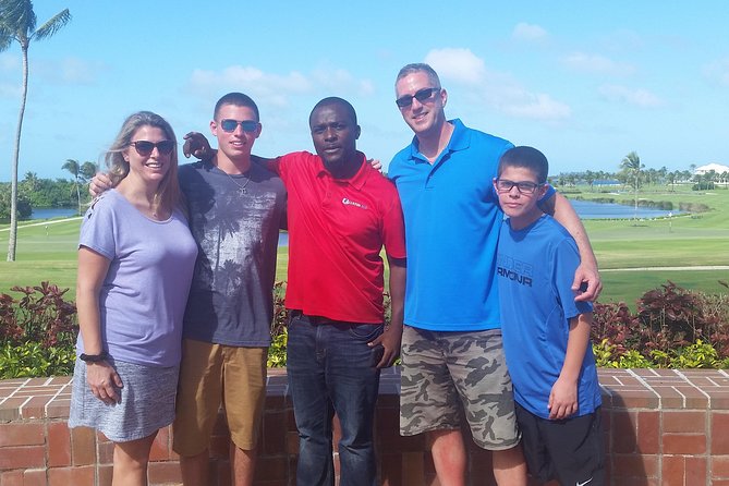 Nassau Private Airport Round-Trip Transfer Service - Overview and Booking Information