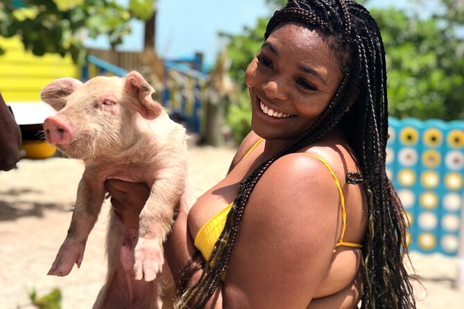 Nassau Swim With Da Pigs Beach Day Including Lunch  – New Providence Island