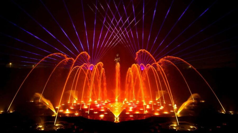 New Delhi: Akshardham Exhibition, Light & Water Show Tour - Good To Know