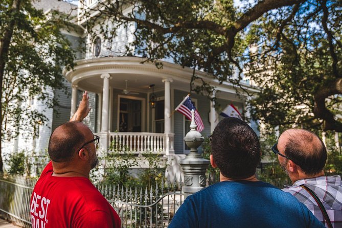 New Orleans Garden District Walking Tour - Architectural Highlights