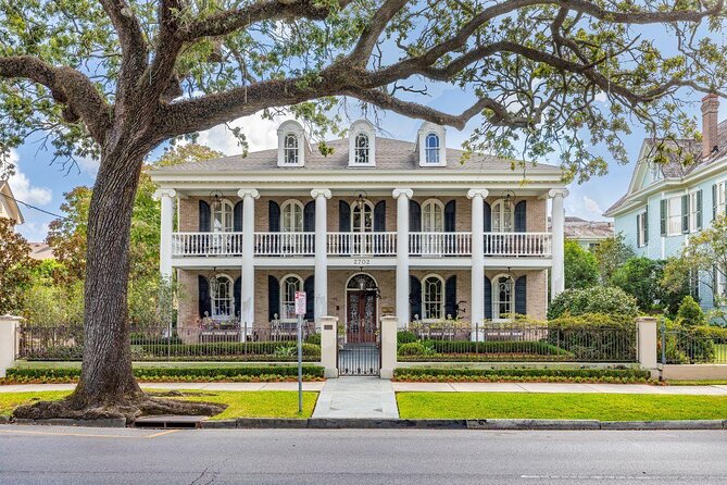 New Orleans Garden District Walking Tour Including Lafayette Cemetery No. 1