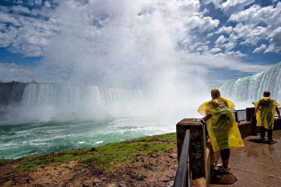 Niagara Falls, Canada: Sightseeing Tour With Boat Ride - Good To Know