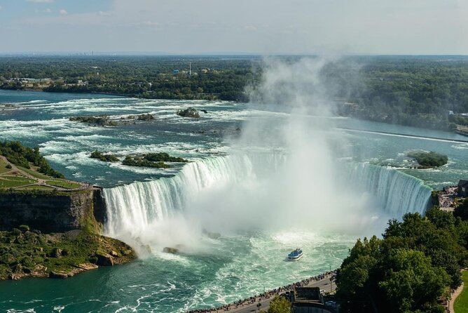 9 Best Walking Tours In Niagara Falls and Around