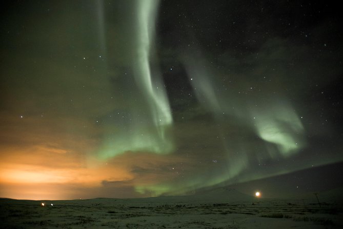 Northern Lights 4×4 Jeep/Van Tour From Akureyri