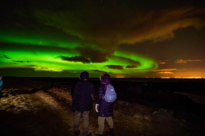 Northern Lights Hunt and Jeep Tour With a Photographer