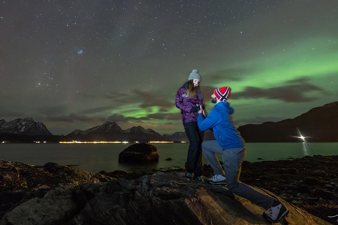 Northern Lights Private Tour With Your Special Ones – Greenlander