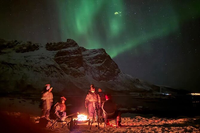 Northern Lights Tour With Hot Food and Drinks in Tromso - Good To Know