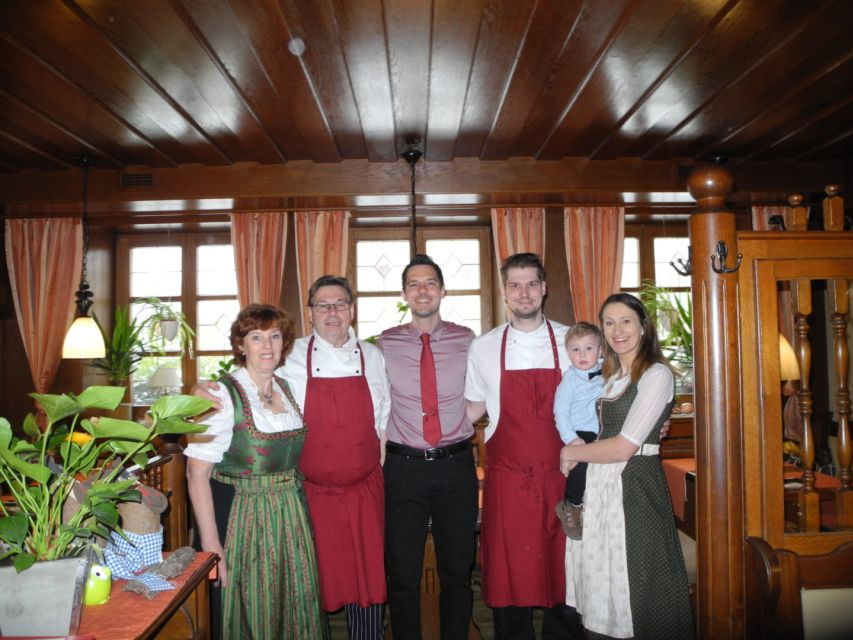 Nürnberg City Tour With Traditional Dinner & Beer - Good To Know