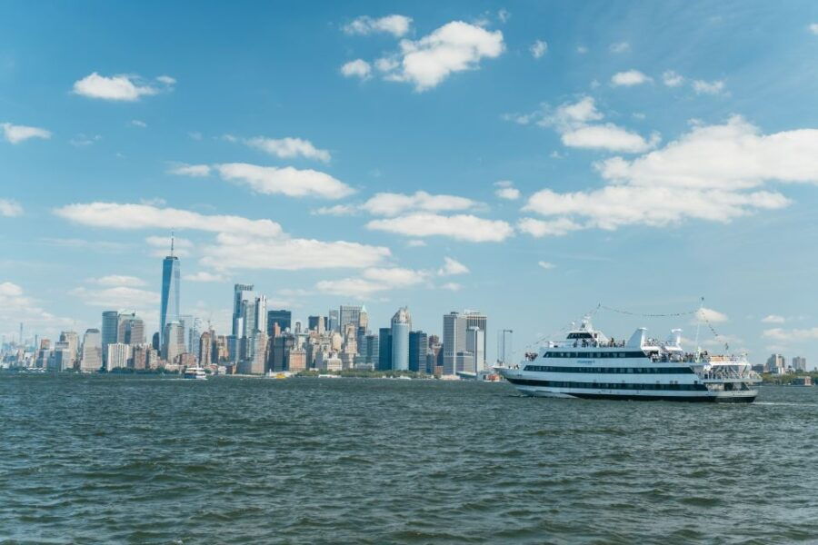 NYC: Luxury Brunch, Lunch or Dinner Harbor Cruise - Good To Know