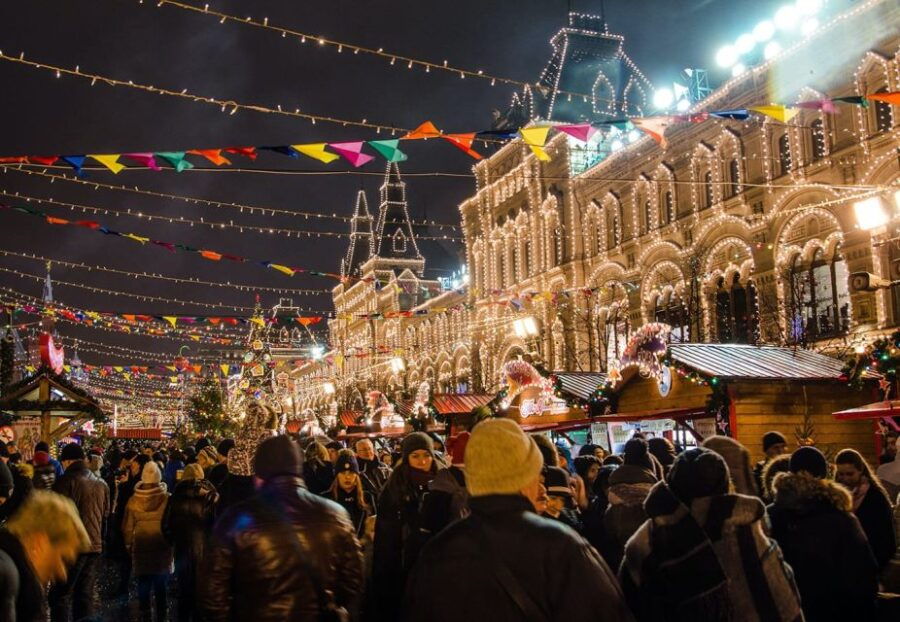 NYC: Magical Christmas Lights Carriage Ride (Up to 4 Adults) - Good To Know