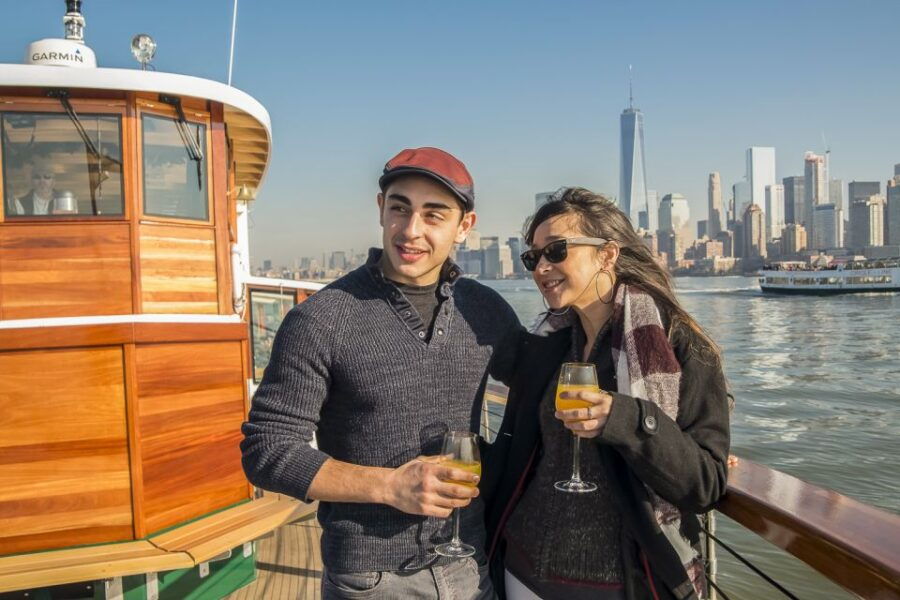 NYC: Manhattan Skyline Brunch Cruise With a Drink - Good To Know