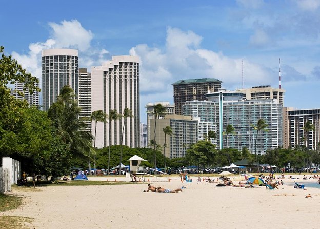Oahu Ala Moana Beach 2-Hour Surf Lesson and Waikiki Round-Trip - Good To Know