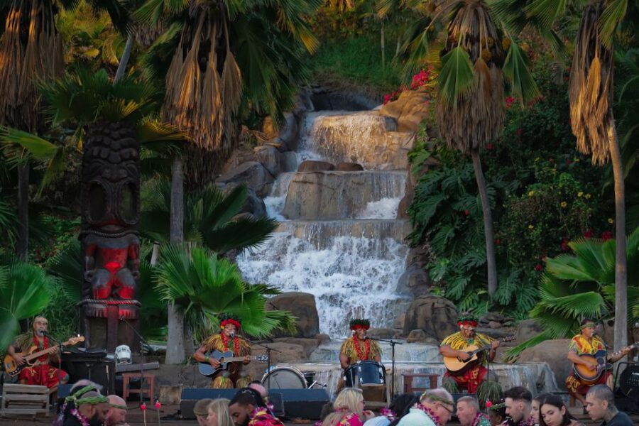 Oahu: Chief's Luau Dinner Show - Good To Know