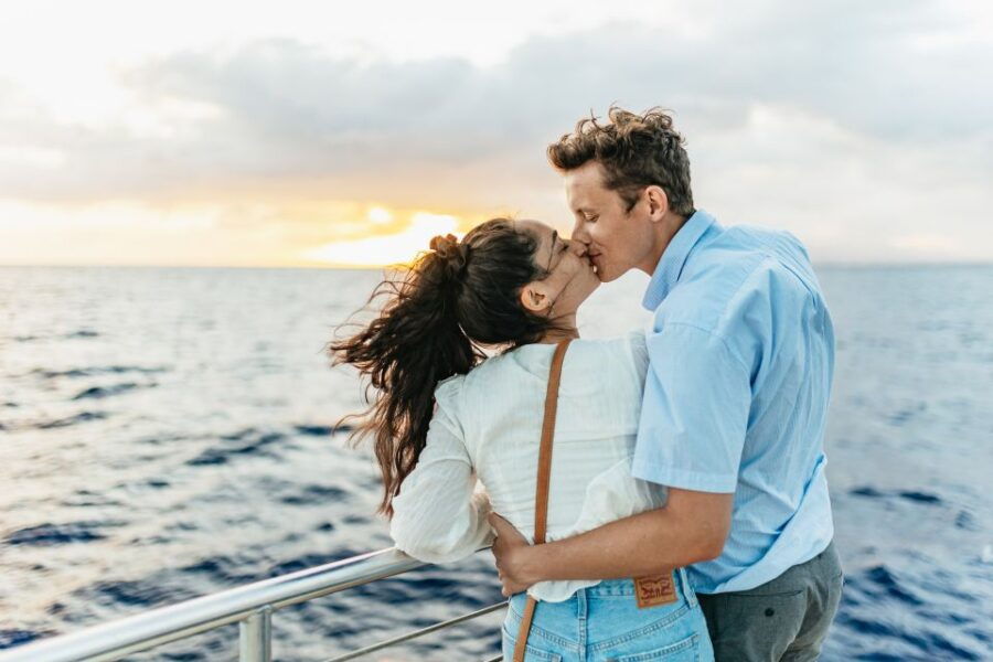 Oahu: Diamond Head Cruise With Drinks & Appetizers - Good To Know