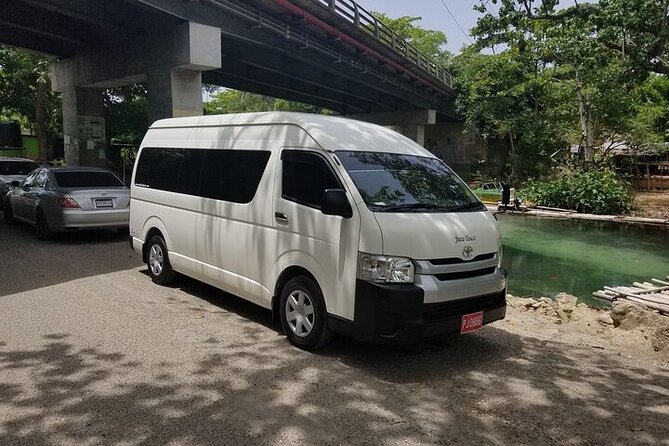 Ocho Rios Hotels Airport Private Transfer (MBJ)