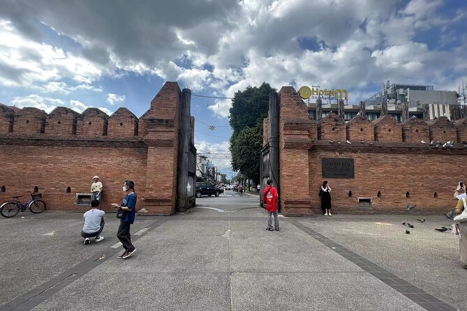 One Day Special Private Chiang Mai City Tour With Local Lunch - Tour Details