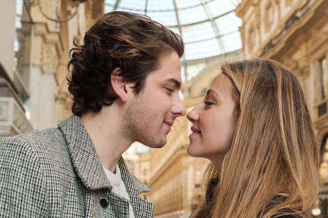 One Hour of Photo Shooting in the Center of Milan - Meeting and Pickup