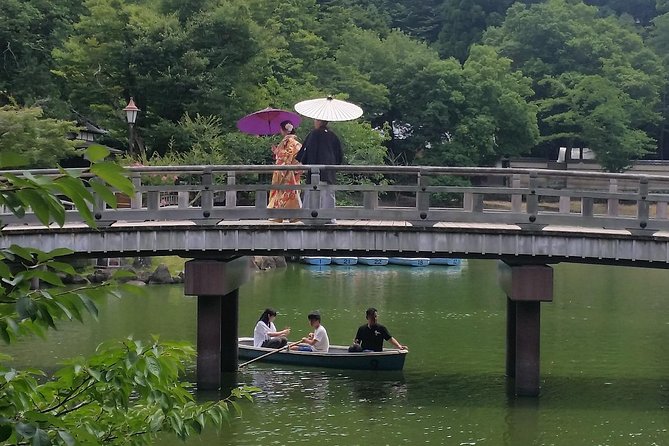 Osaka Walking Tour With a Licensed Guide