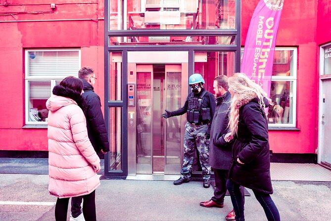 Outbreak Escape Room - Good To Know