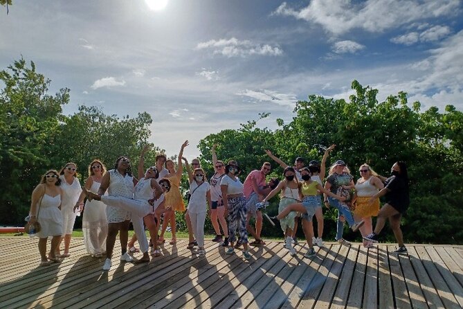 Outdoor Salsa Class Experience in San Juan, Puerto Rico