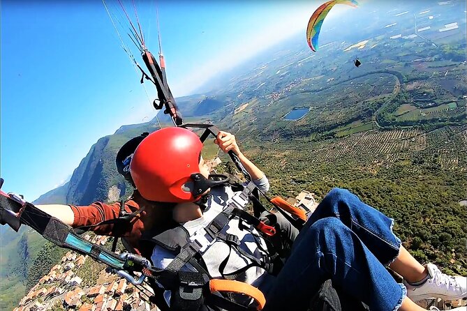 Paragliding Flight Over the Gardens of Ninfa - Good To Know